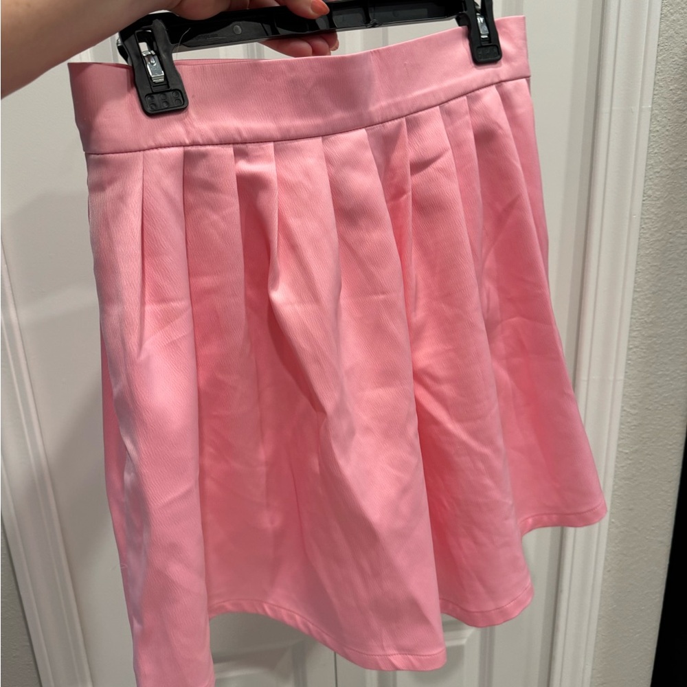 The Kemist High Waist Pink Pleated Shorts - Picture 5 of 9